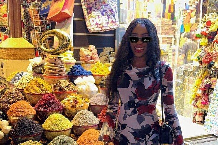 Excursion privée d'une demi-journée à Dubaï de nuit avec Guide et véhicule