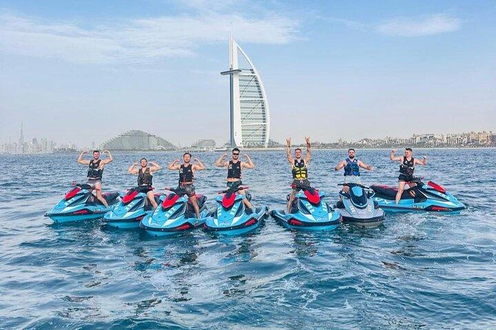 Dubaï JetSki Tour Burj Al Arab30min.Photo gratuite, vidéo, café, kayak!