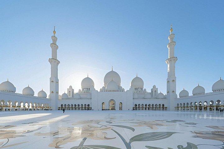 Excursion d'une journée à Abu Dhabi, y compris la visite de la grande mosquée