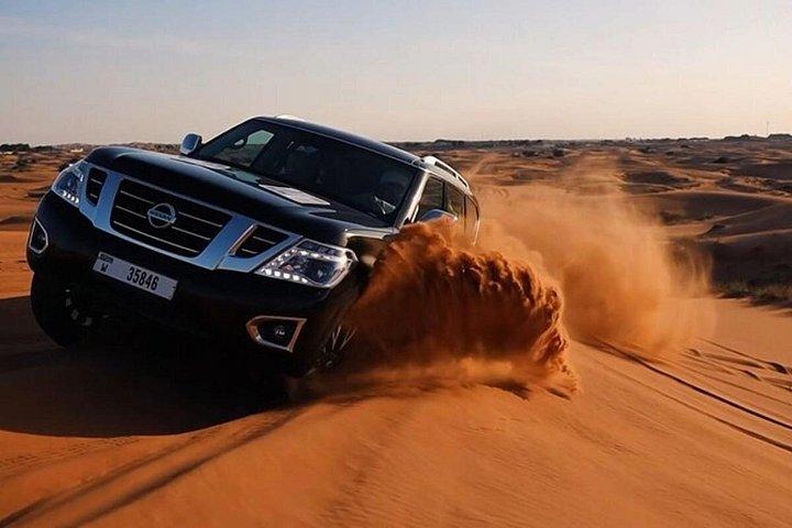 Safari dans le désert Dubaï avec balade à dos de chameau et dîner