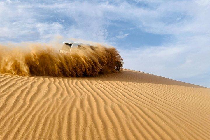 Safari privé dans le désert du matin à Abu Dhabi avec balade à dos de chameau