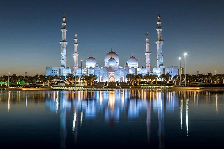 Visite des sites emblématiques et des trésors culturels de la ville d'Abu Dhabi