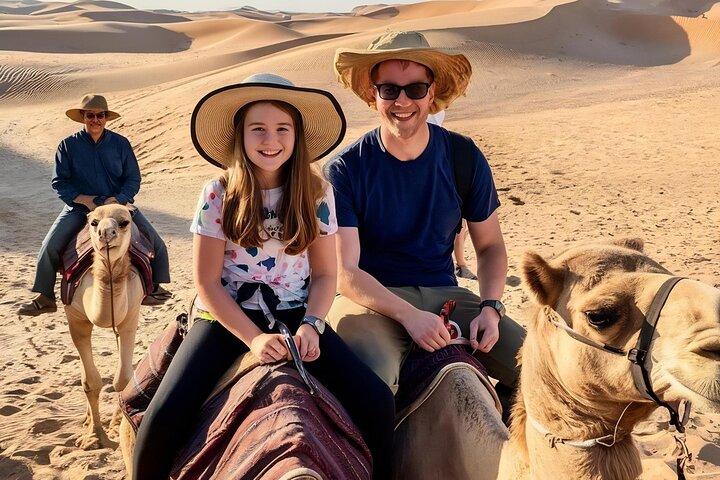 Dubaï : Les Mille et Une Nuits Red Dunes 4x4 Pick / Drop Camel Dinner Shows