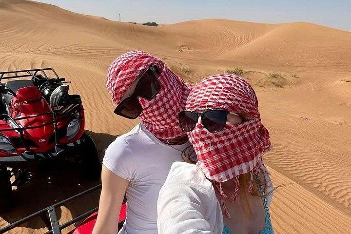 Dubaï Desert Safari Dune Bashing Camel Ride Sandboarding et barbecue