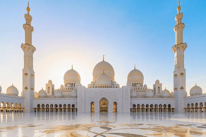 Visite de la ville d'Abu Dhabi avec Qasr Al Watan en voiture privée