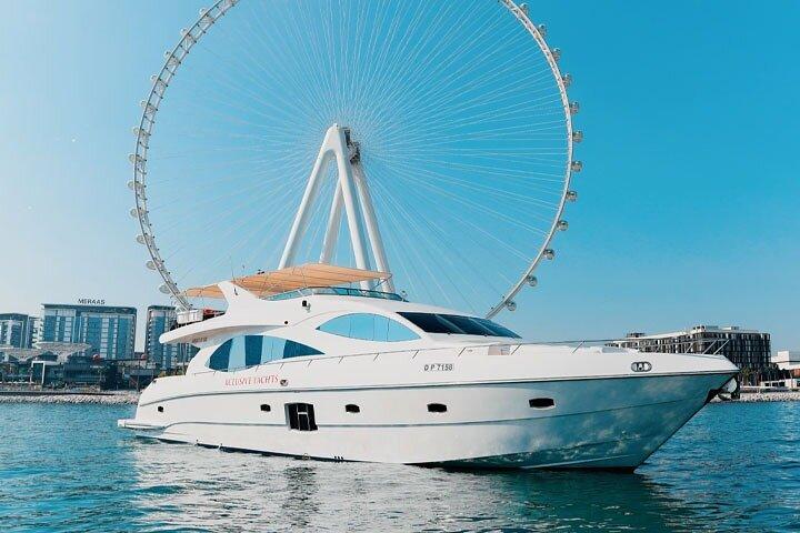 Dubaï Marina Yacht Tour : Ain Wheel, JBR & Harbour en 1 heure