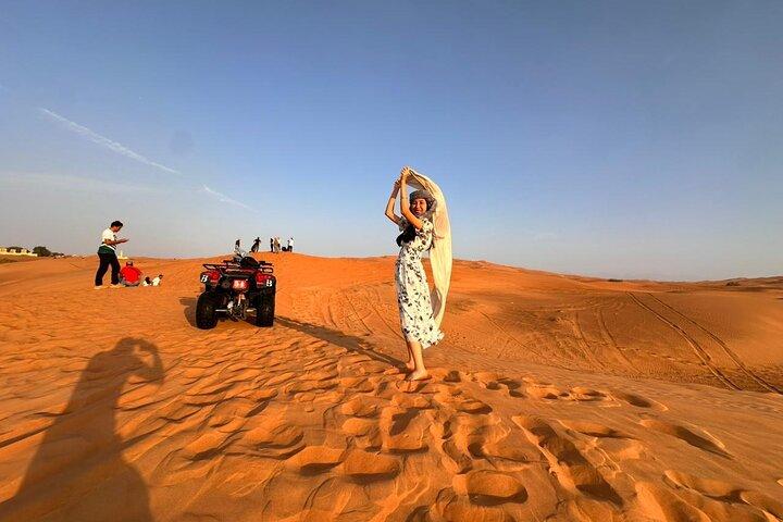 Dubaï : Vip Red Dune Safari 4x4 Pick & Drop Quad Bike Camel & BBQ