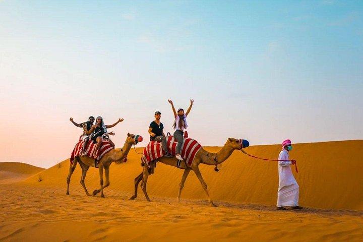 Dubaï Private City Tour avec Safari dans le désert et dîner barbecue