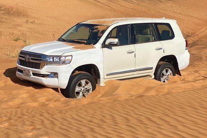 Safari dans le désert de Dubaï avec dîner, balade à dos de chameau, spectacles, prise en charge incluse