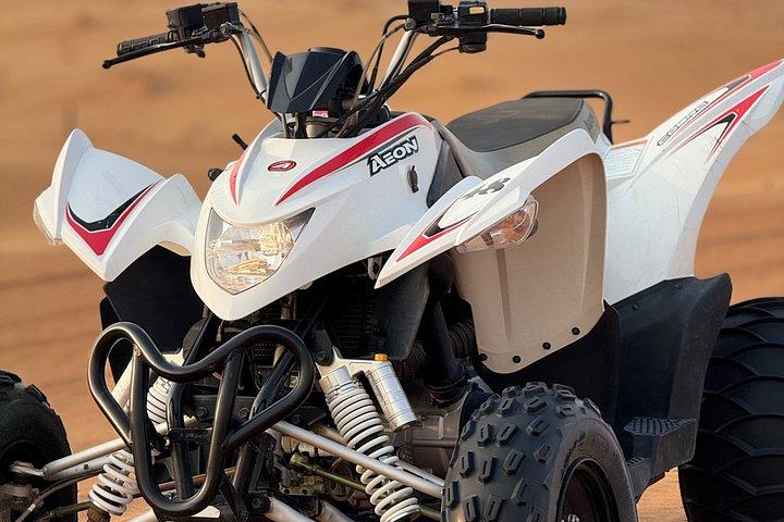 Safari dans le désert avec barbecue et quad