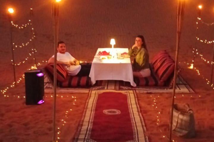 Dubaï Désert Romantique Dune Dîner Expérience