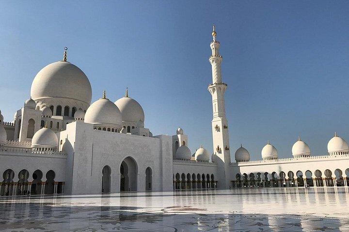 Visite privée de la ville d'Abou Dabi avec Grande Mosquée et Guide privé