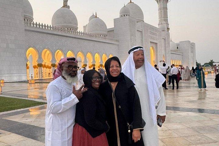Excursion d'une journée à Abu Dhabi avec la grande mosquée Sheikh Zayed