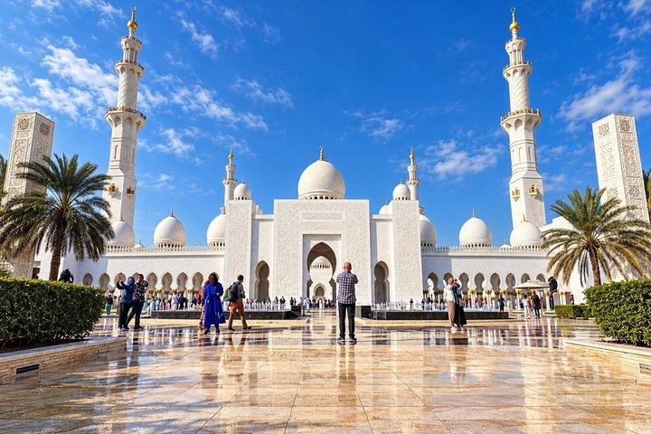 Excursion privée d'Abu Dhabi depuis Dubaï : Grande Mosquée et Musée du Louvre