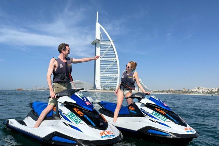 30 min de Jet Ski jusqu'au Burj Al Arab + Photos, Vidéos et Glaces gratuites