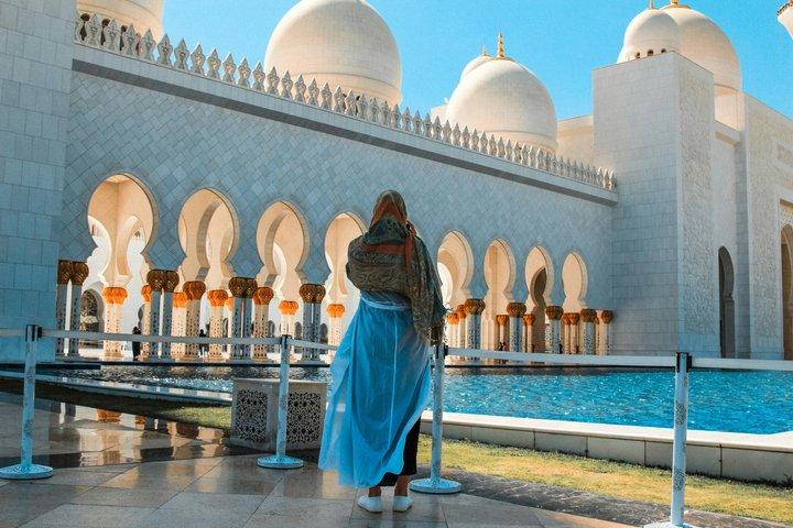 Excursion d'une demi-journée à Abu Dhabi avec entrée express à la Grande Mosquée