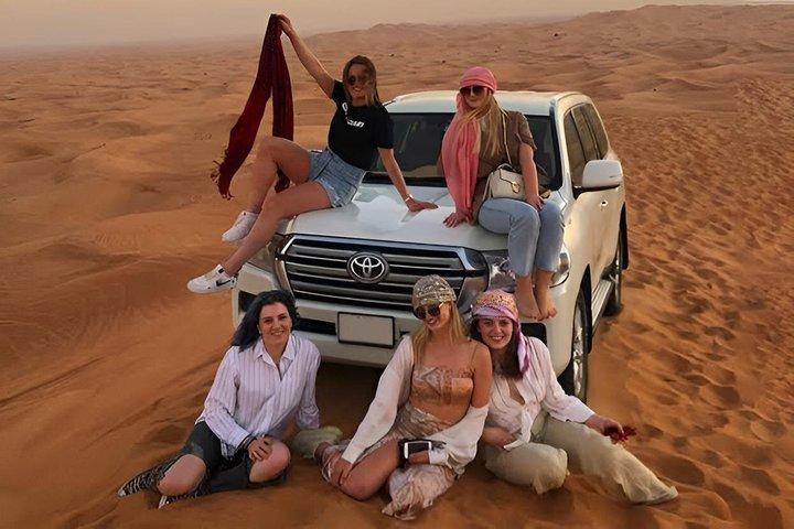Safari dans le désert de Red Dune avec vue au coucher du soleil, avec prise en charge et dîner au barbecue