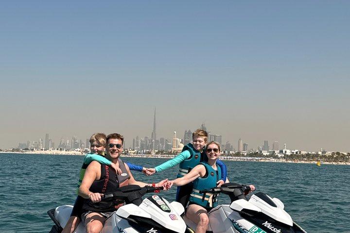 Tour en jetski de Dubaï de Burj al Arab et Burj Khalifa 45Min.