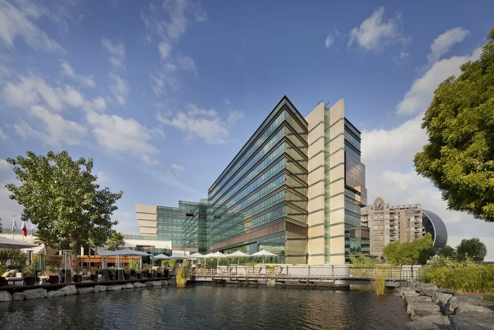 Jumeirah Creekside Hotel (photo Hotels.com)