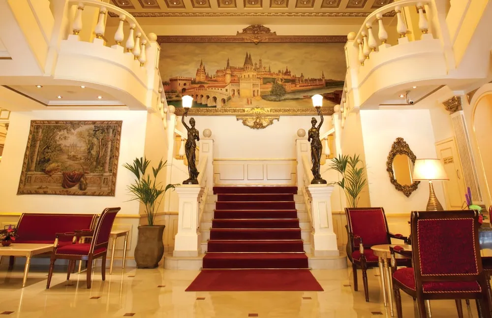 Moscow Hotel (photo Hotels.com)