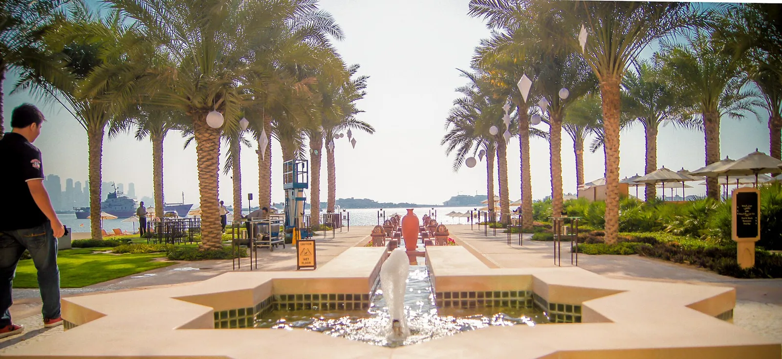 Fairmont The Palm (photo Wikimedia Commons)